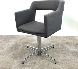 Johanson Design draaistoel